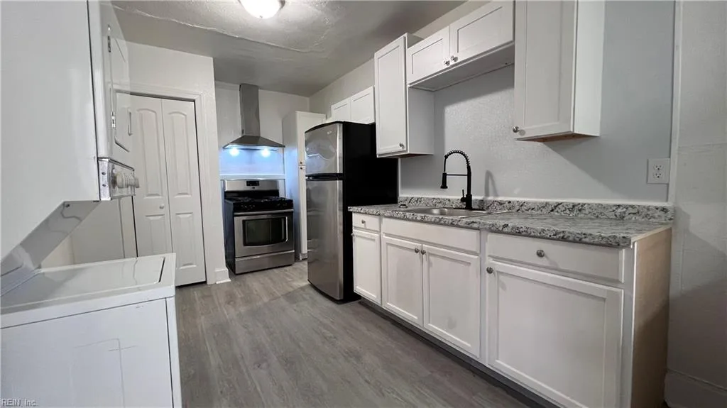 1707 Holladay ST #6, PORTSMOUTH VA 23704 - Photo 2