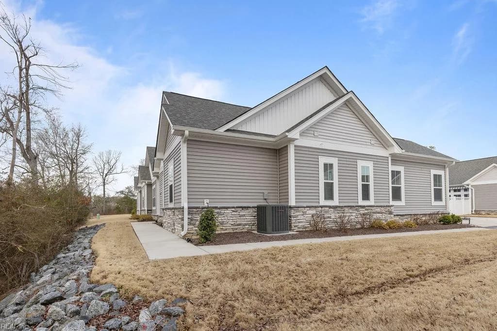 1011 Diamond WAY #C, SUFFOLK VA 23435 - Photo 4