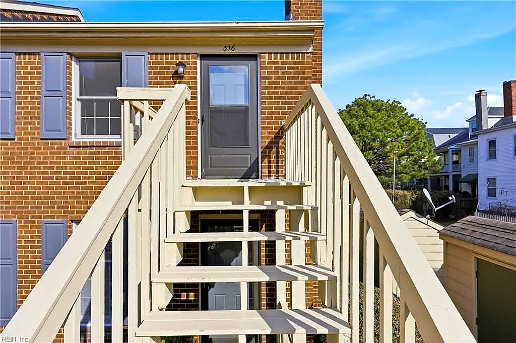 316 Worthington SQ, Portsmouth — 2 bed Residential, 900 sqft