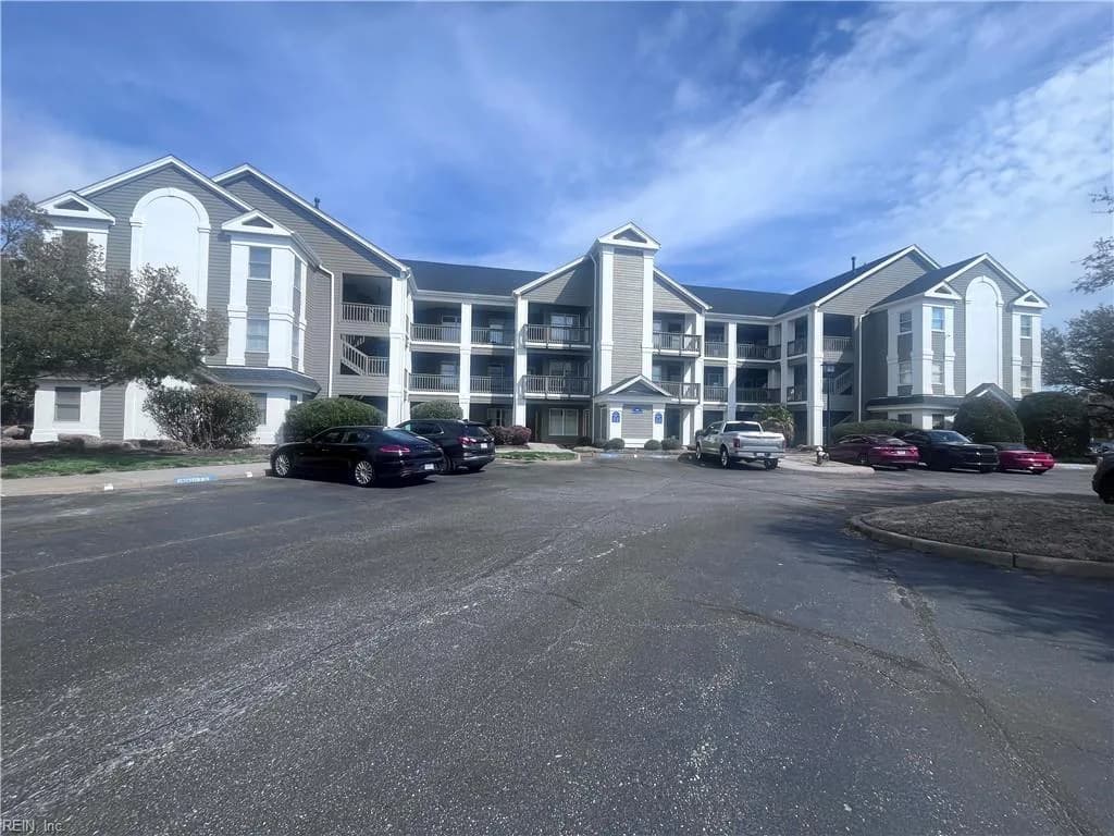 1031 High Dunes QUAY #103, HAMPTON VA 23664 - Photo 3