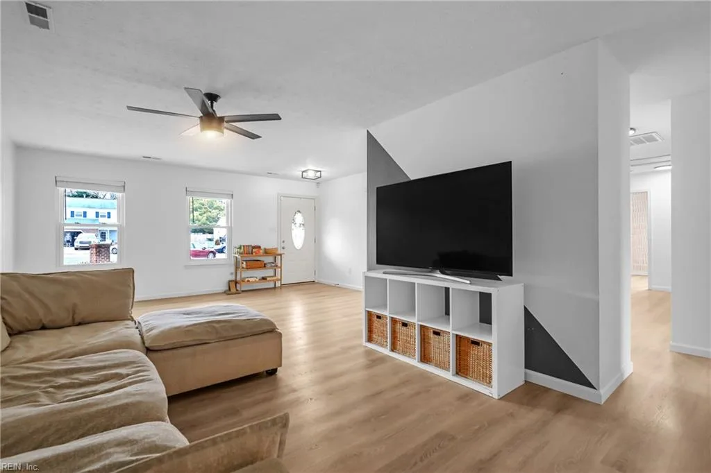 11 Veneris CT, HAMPTON VA 23669 - Photo 5