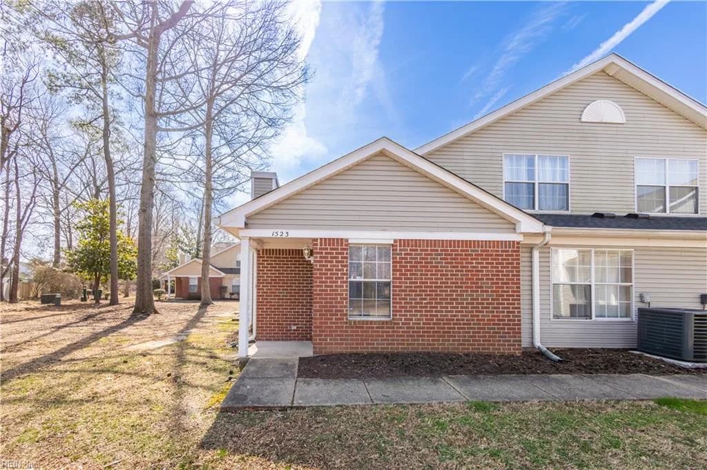1523 Orchard Grove DR, CHESAPEAKE VA 23320 - Main photo