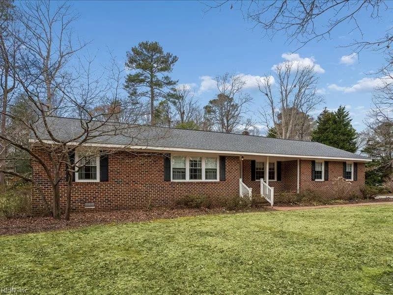 7276 Woody RD, GLOUCESTER VA 23061 - Photo 2