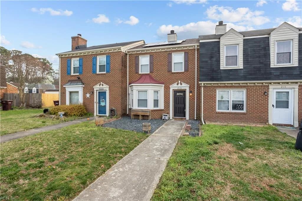 213 Cedar Creek TER, CHESAPEAKE VA 23322 - Main photo