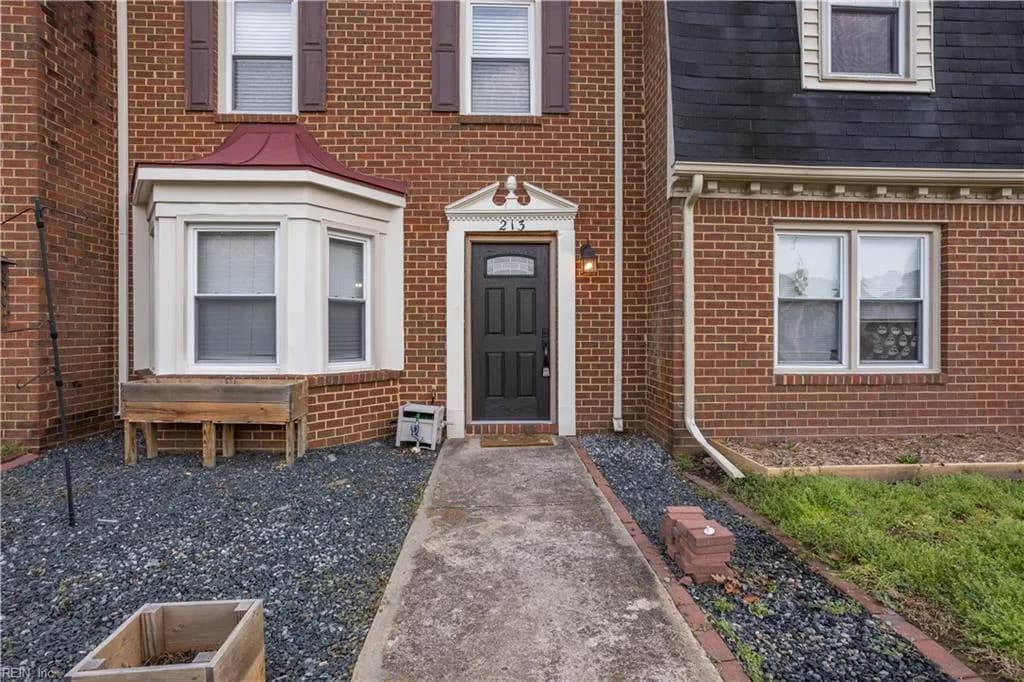 213 Cedar Creek TER, CHESAPEAKE VA 23322 - Photo 5