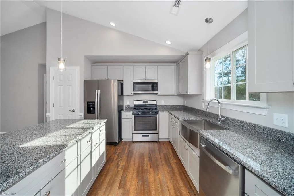 725 Great Fork RD, SUFFOLK VA 23438 - Photo 5