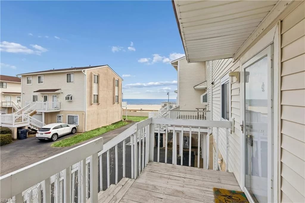 9 Cantamar CT, HAMPTON VA 23664 - Photo 2