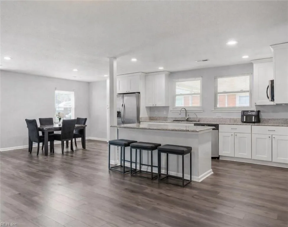 2605 Roanoke AVE, PORTSMOUTH VA 23704 - Photo 3