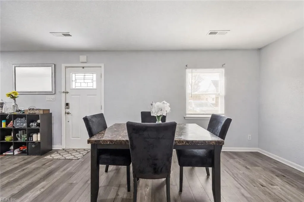 2605 Roanoke AVE, PORTSMOUTH VA 23704 - Photo 5