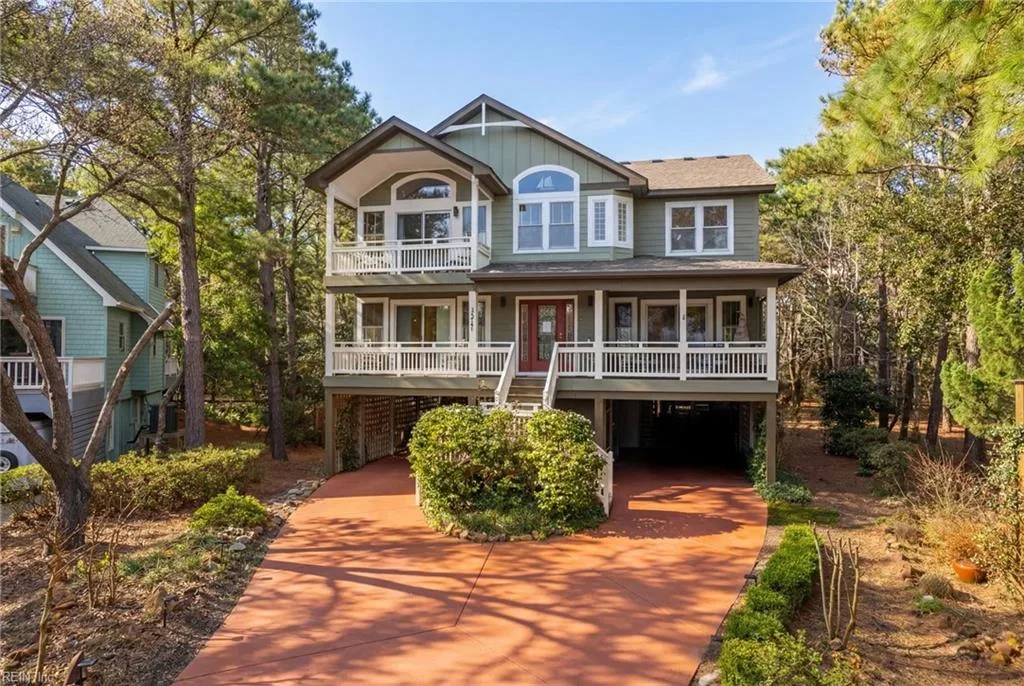 1277 N Lake CT, COROLLA NC 27927