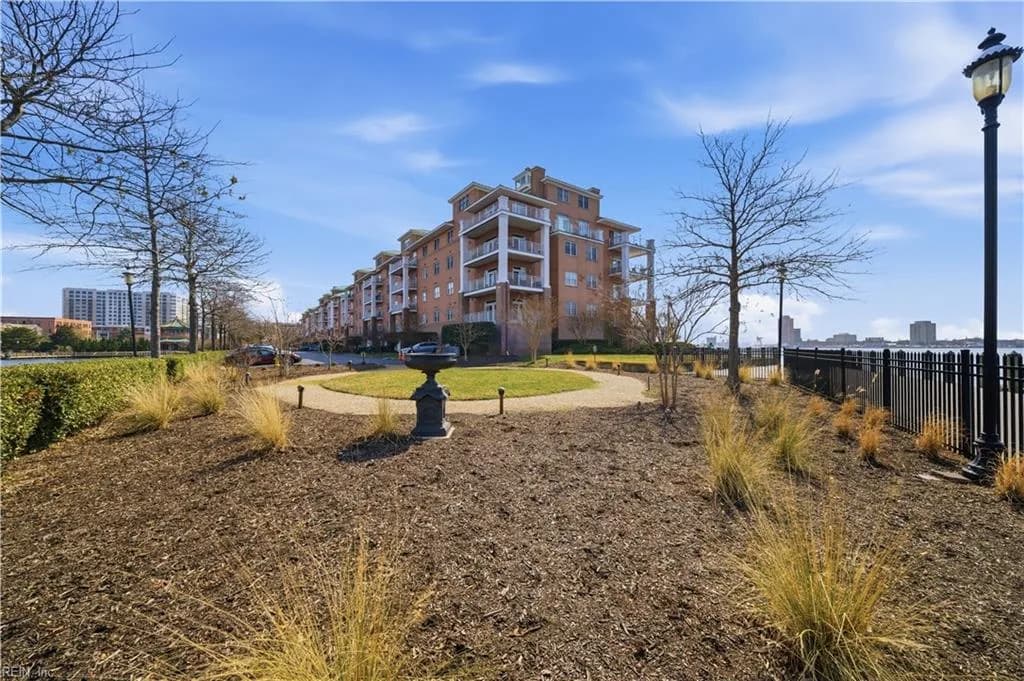 305 Brooke AVE #208, NORFOLK VA 23510 - Photo 4