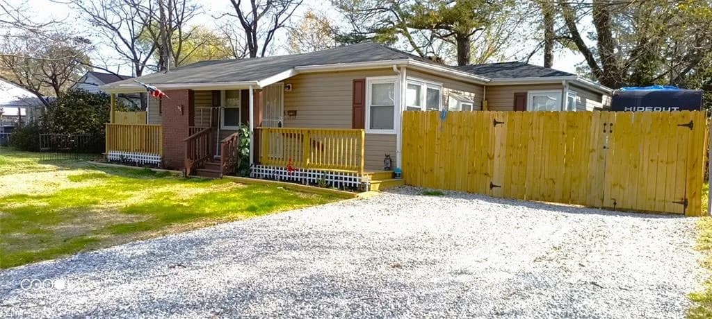 8228 Edwin DR, NORFOLK VA 23505 - Photo 3