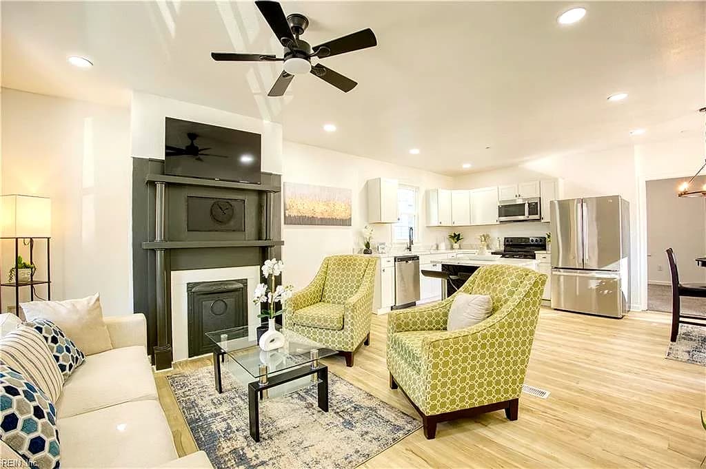910 Rugby ST, NORFOLK VA 23504 - Photo 2