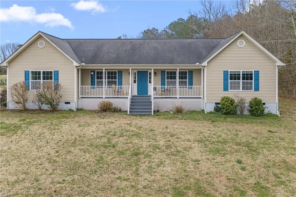 10095 Ivor RD, IVOR VA 23866 - Photo 2
