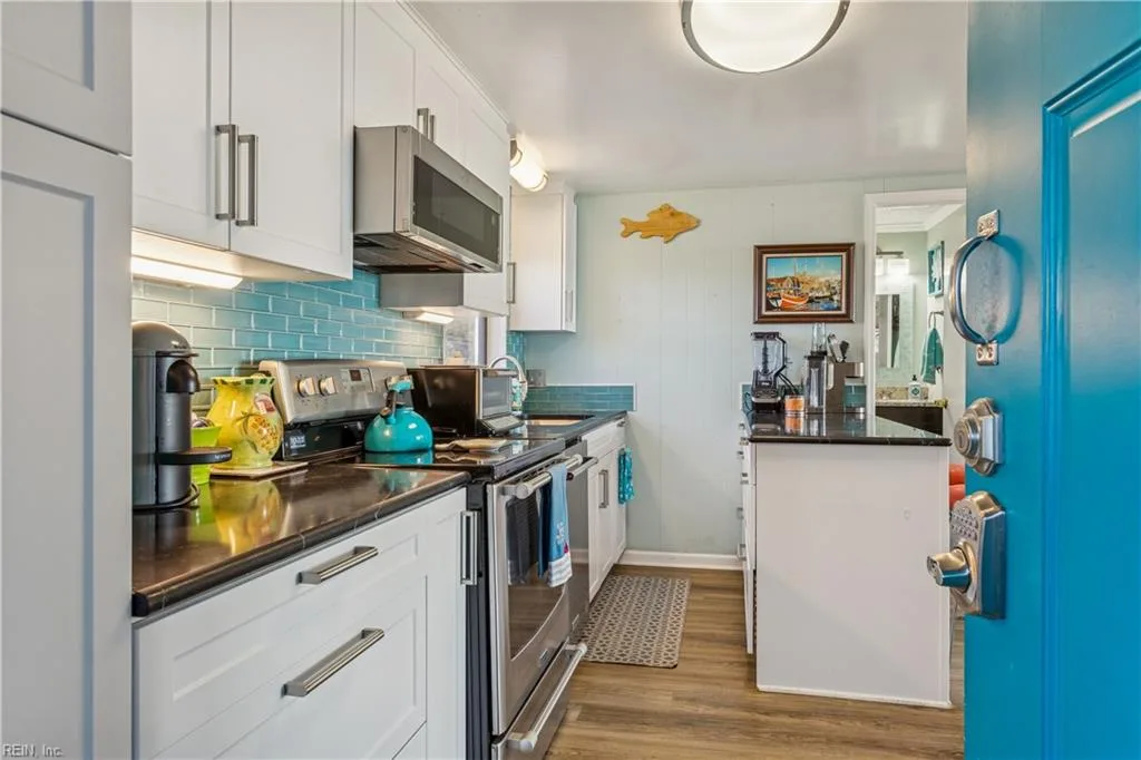 750 N First ST, HAMPTON VA 23664 - Photo 5