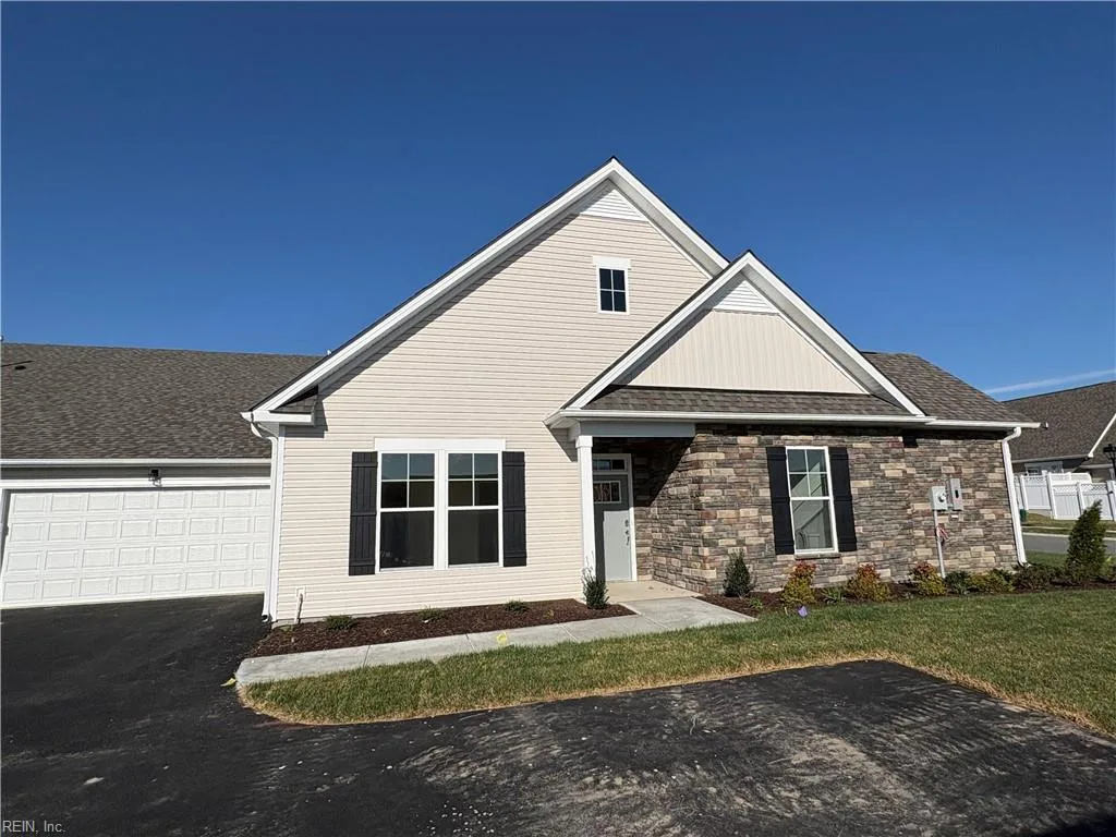 205 Oxford AVE #39-2, SMITHFIELD VA 23430