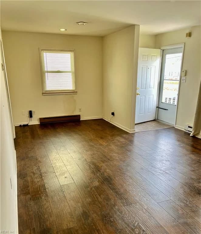 1119 N Mallory ST, HAMPTON VA 23663 - Photo 3