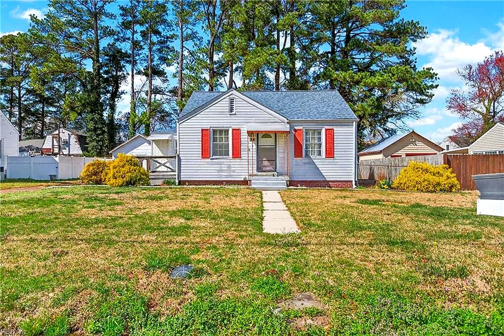 15 Byers AVE, PORTSMOUTH VA 23701 - Main photo
