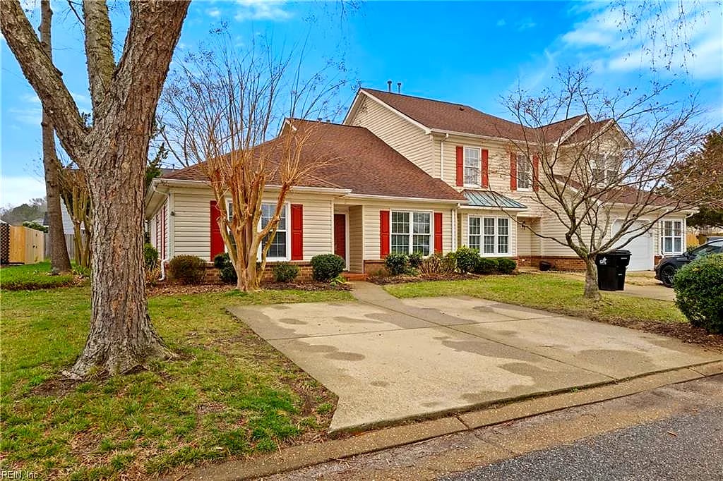 111 Wainwrights BND, Yorktown — 3 bed Residential, 1,528 sqft