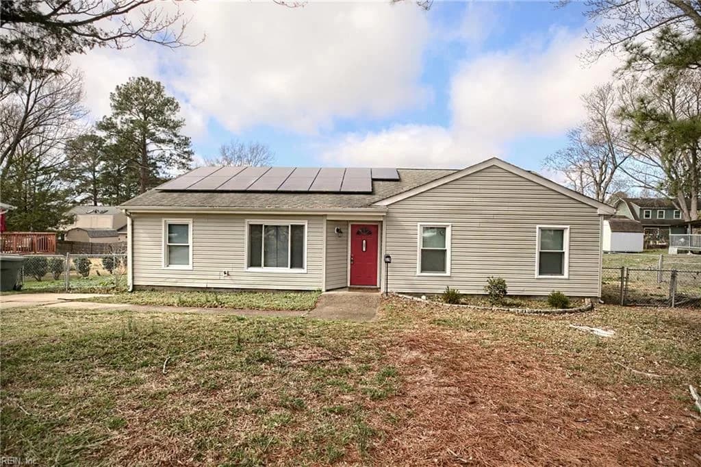 15 Arline DR, NEWPORTNEWS VA 23608 - Photo 2