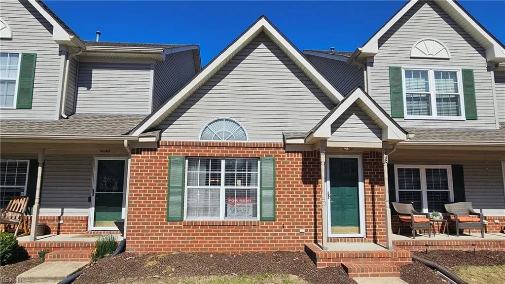 228 N Hill LN, CHESAPEAKE VA 23322 - Main photo