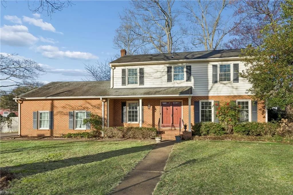 201 Harwood DR, Yorktown — 4 bed Residential, 2,401 sqft