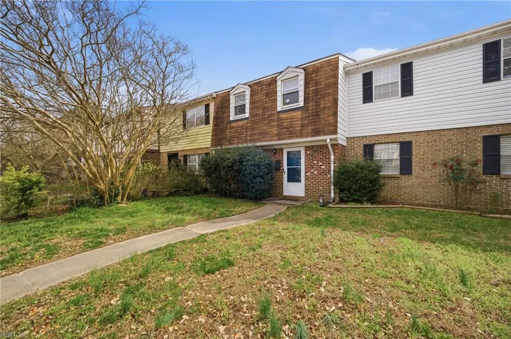 102 Tyburn CT, HAMPTON VA 23669 - Main photo