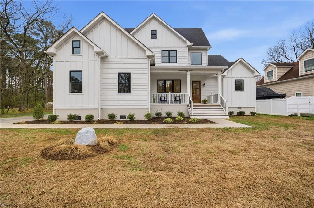 1653 Shipyard RD, Chesapeake — 5 bed Residential, 3,600 sqft