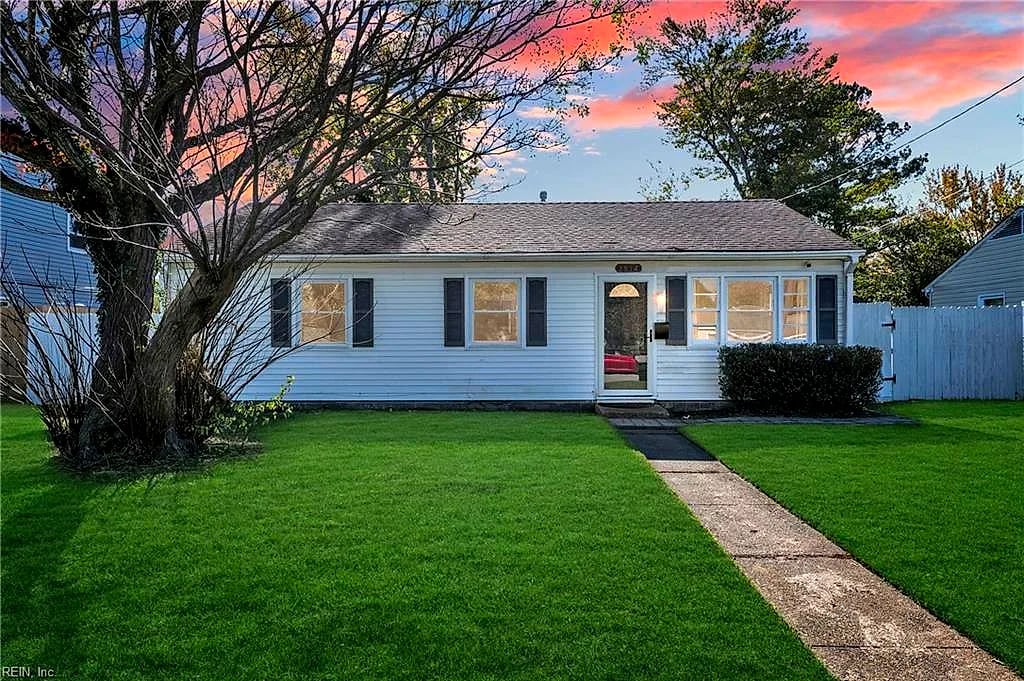 1814 Somerville DR, Hampton — 3 bed Residential, 912 sqft
