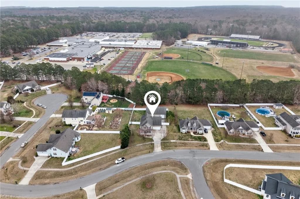 6123 Roland Smith DR, GLOUCESTER VA 23061 - Photo 2