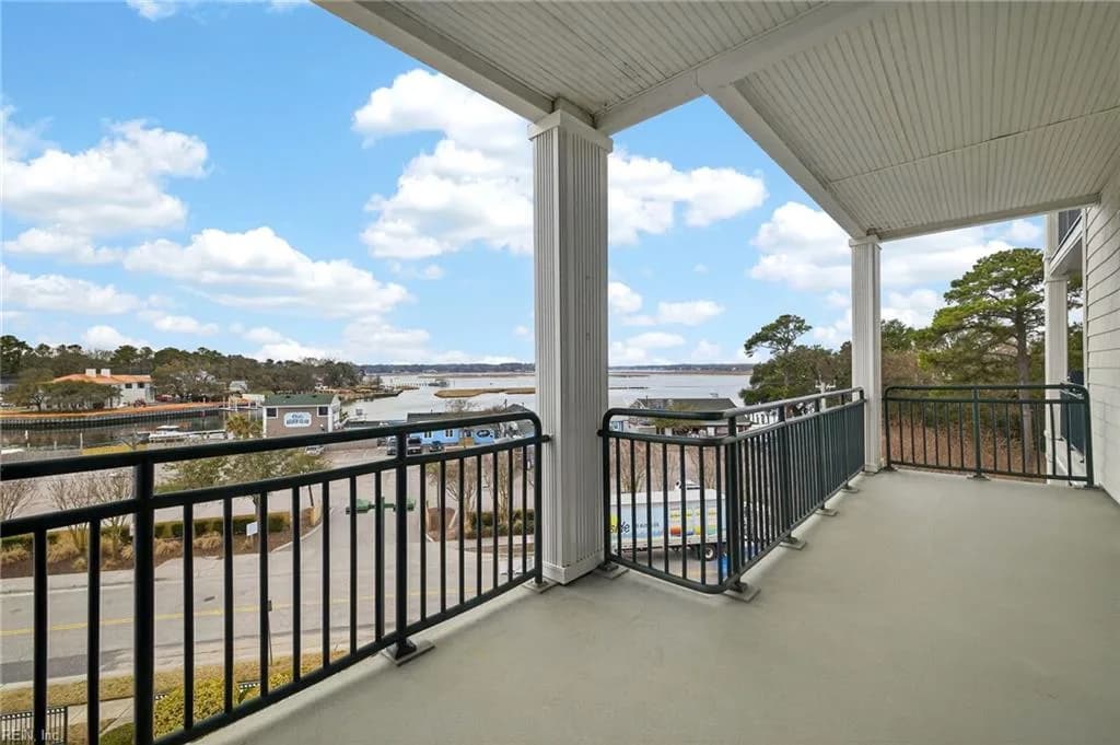 2140 Vista CIR #403, VIRGINIABEACH VA 23451 - Photo 3