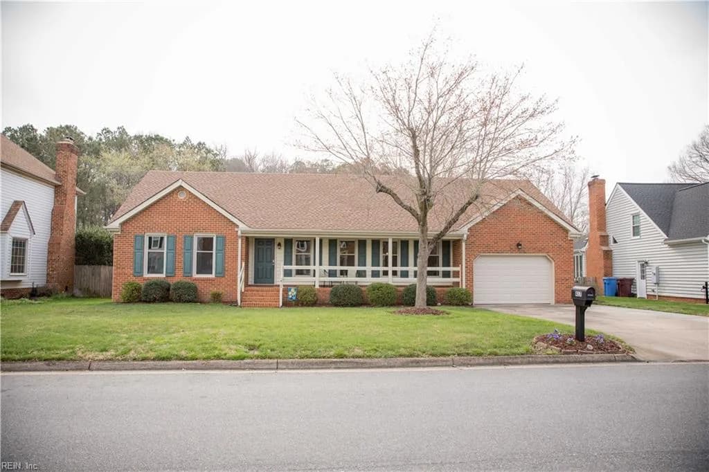 417 Granada DR, CHESAPEAKE VA 23322 - Main photo
