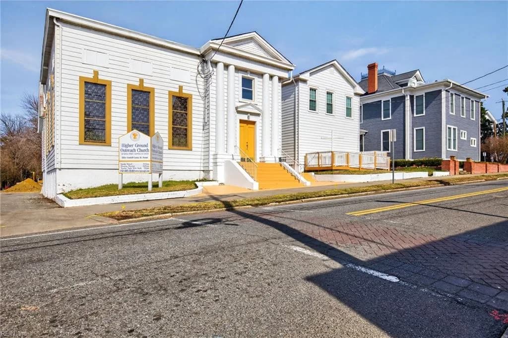 132 Bank ST, SUFFOLK VA 23434 - Photo 3