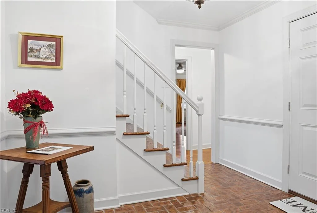 53 Hertzler RD, NEWPORTNEWS VA 23602 - Photo 4