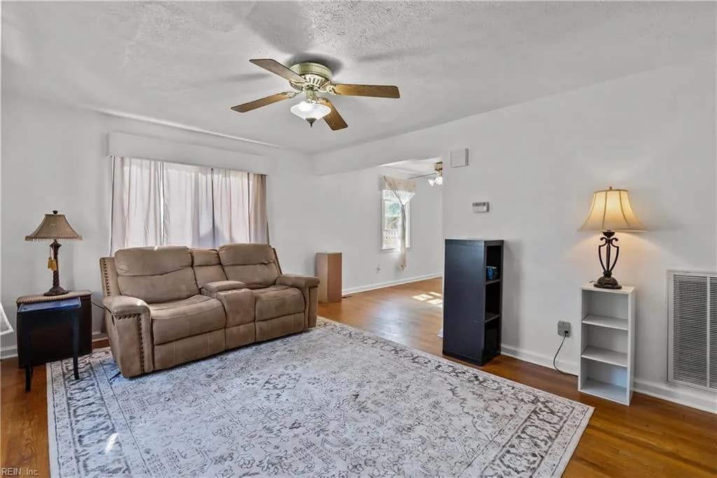 123 North Sixth ST, HAMPTON VA 23664 - Photo 3