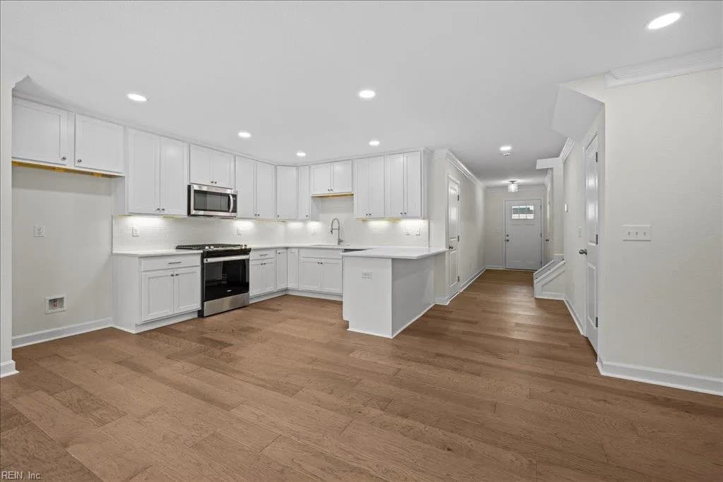 303 Living Water WAY, VIRGINIABEACH VA 23452 - Photo 5