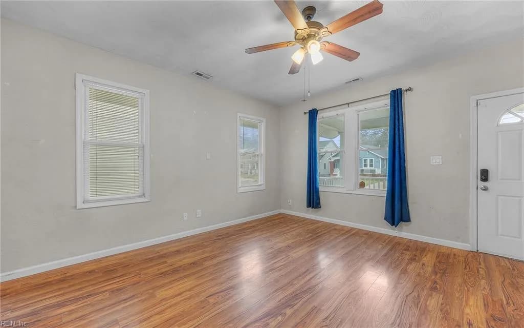 2811 Kimball TER, NORFOLK VA 23504 - Photo 4