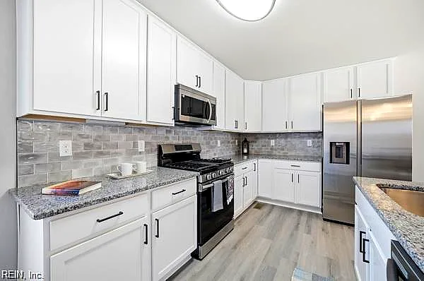 5006 Lacy CT, Suffolk — 3 bed Residential, 1,770 sqft
