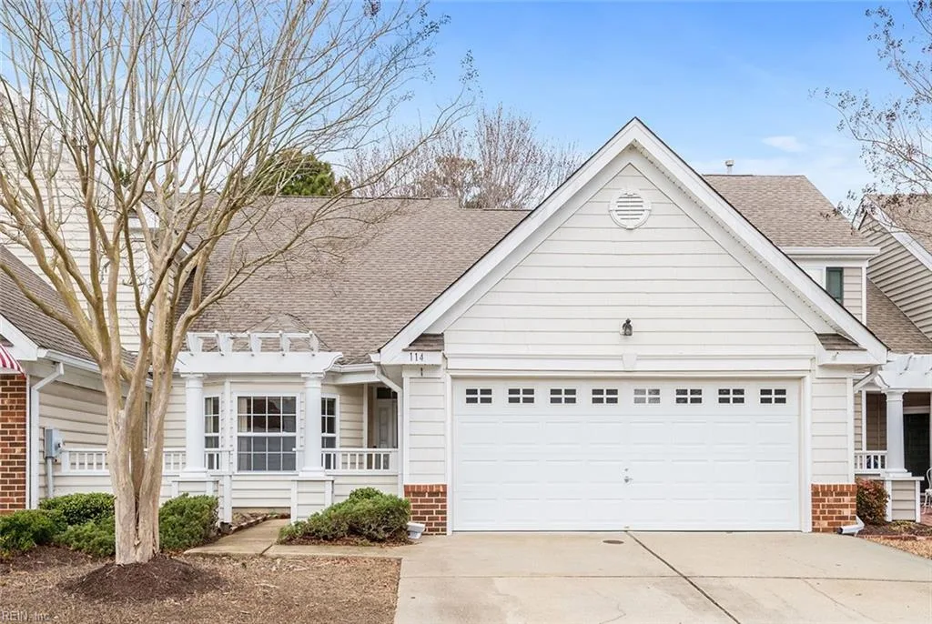 114 Lands End LN, CARROLLTON VA 23314