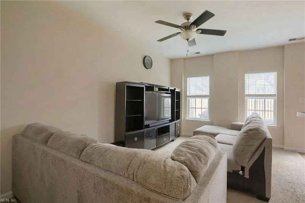 120 Kelly ST, YORKTOWN VA 23690 - Photo 5