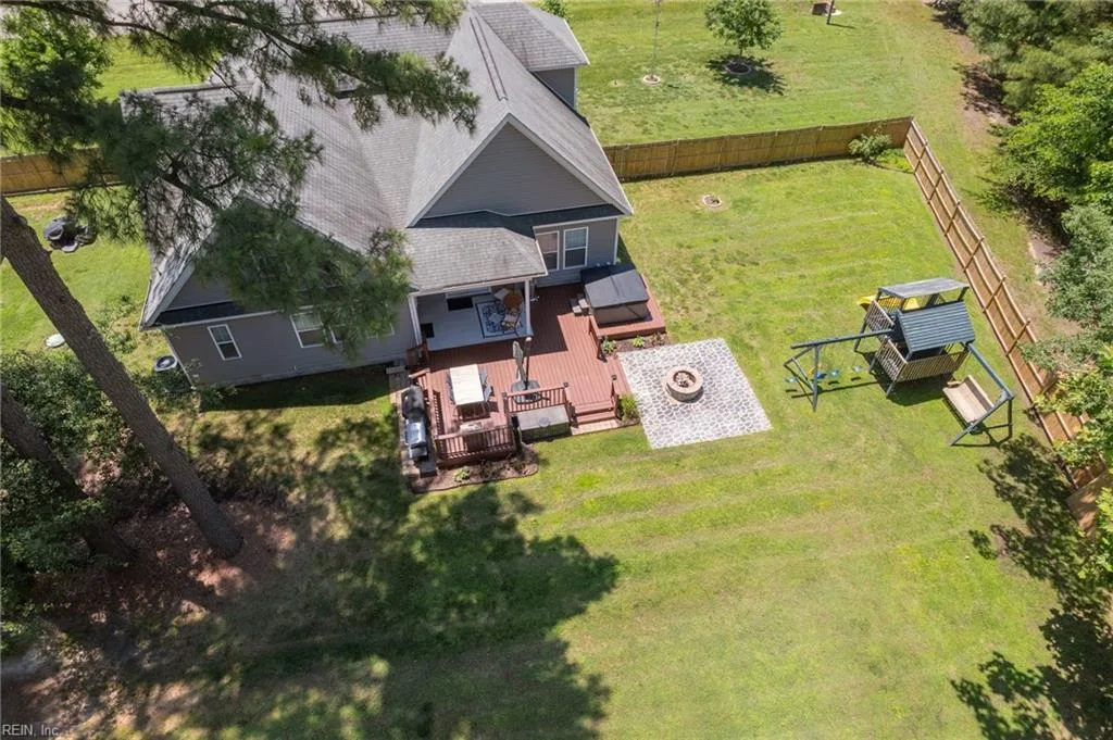 1802 Oyster Bay LN, Suffolk — 4 bed Residential, 2,812 sqft