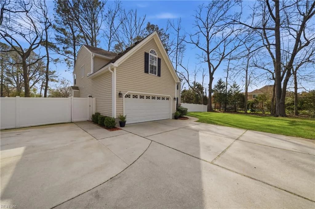 270 Carawan LN, CHESAPEAKE VA 23322 - Photo 3