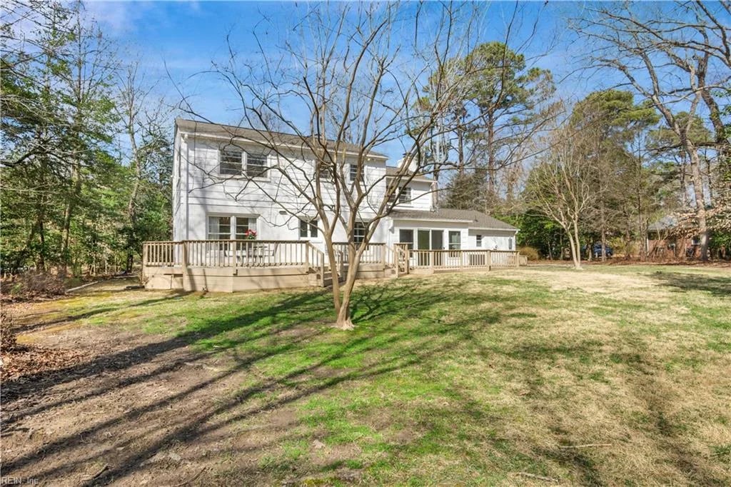 202 Kingswood DR, Williamsburg — 3 bed Residential, 2,472 sqft