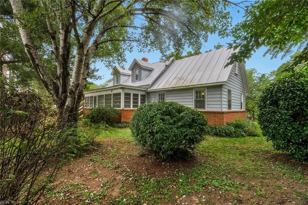 12915 General Puller HWY, HARTFIELD VA 23071