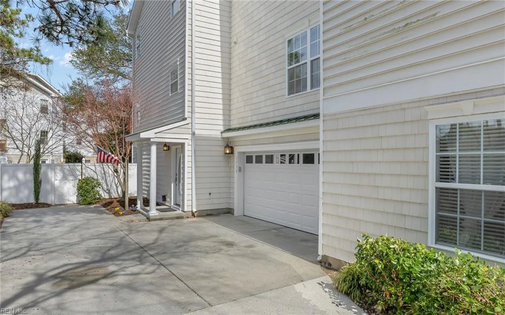 3734 Chesterfield AVE, VIRGINIABEACH VA 23455