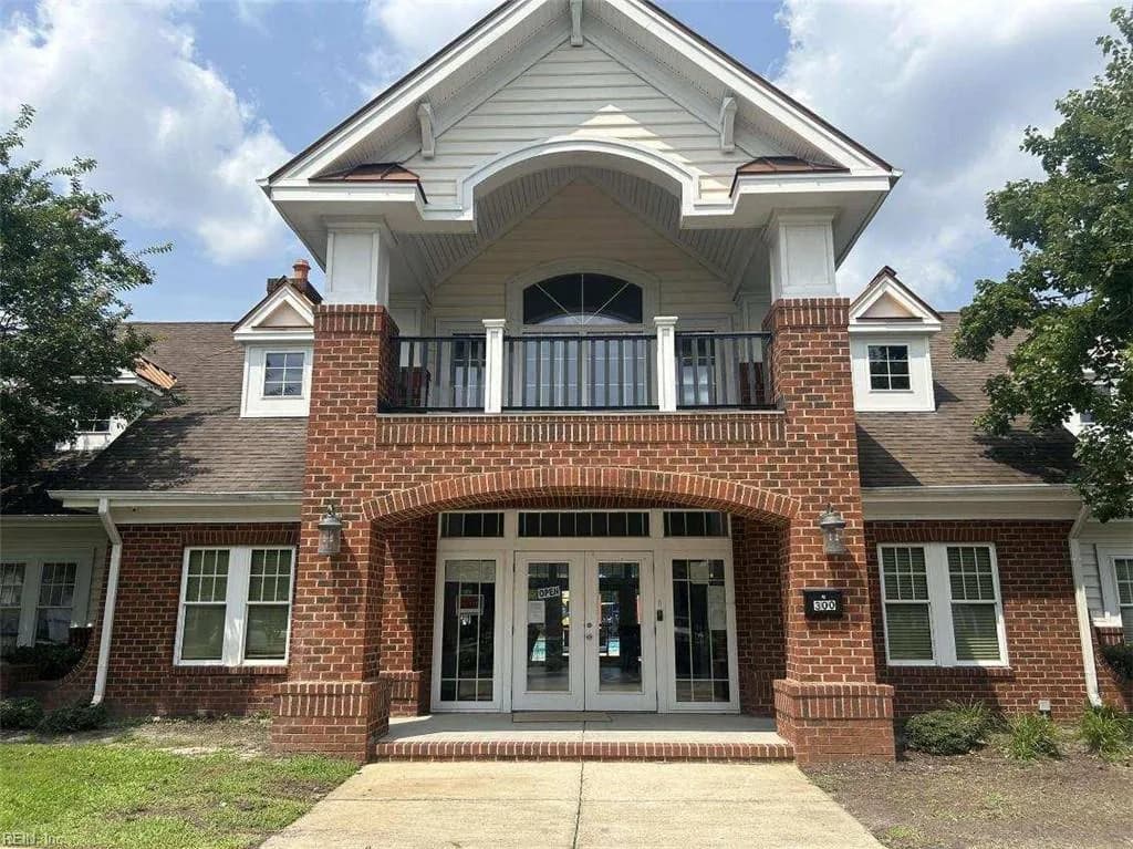 291 GOLDENSTAR LN, PORTSMOUTH VA 23701 - Main photo