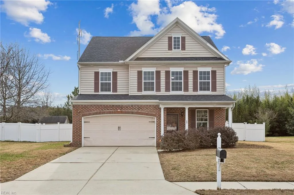 27 Hampshire Glen PW, Hampton — 4 bed Residential, 2,584 sqft