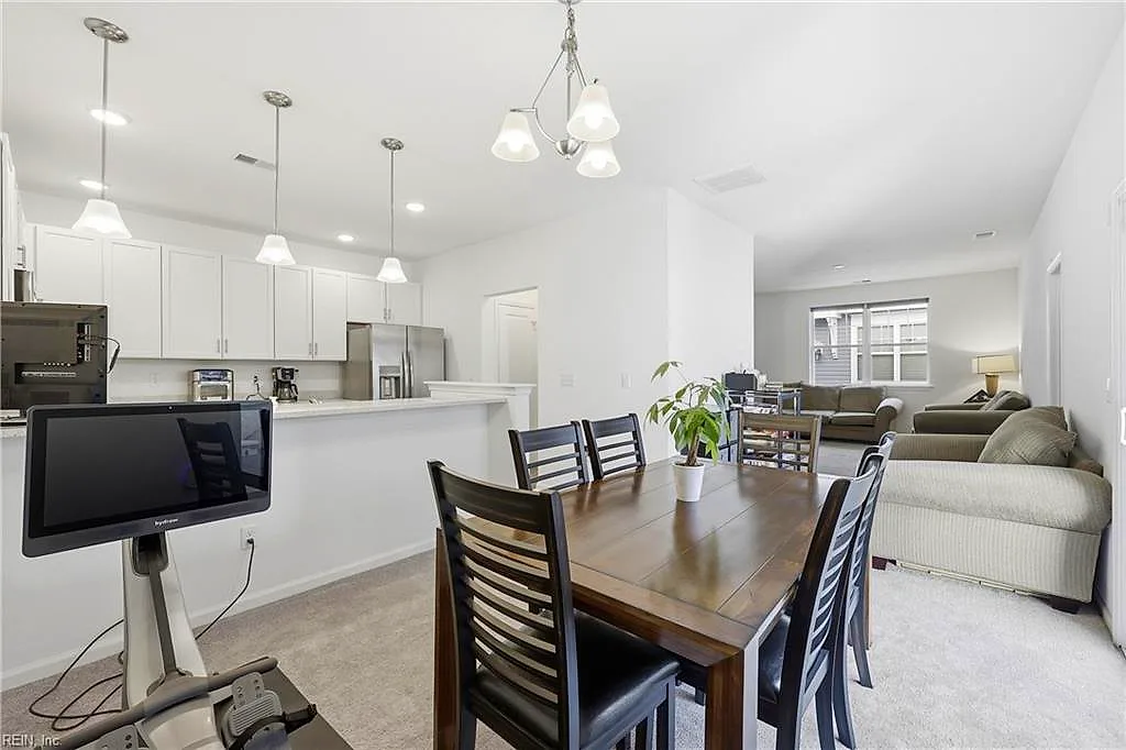 5112 Cora Anne LN, VIRGINIA BEACH VA 23455