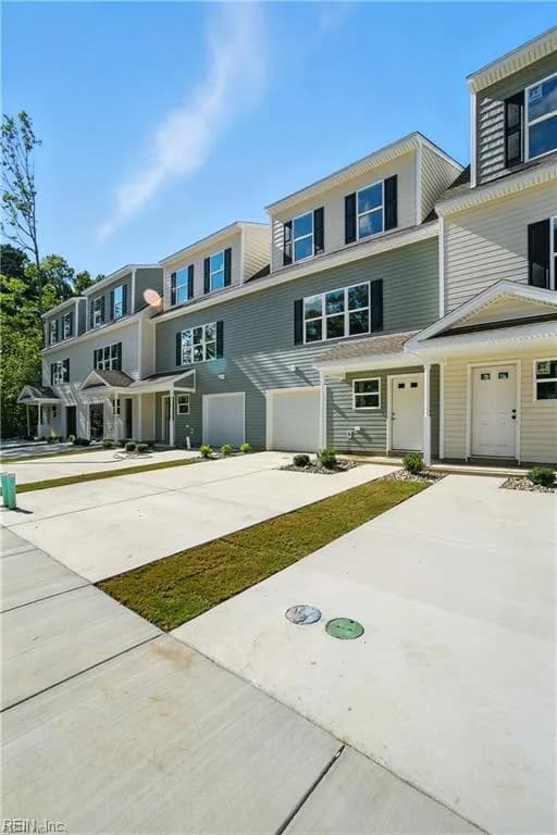 5010 Lacy CT, SUFFOLK VA 23434 - Photo 2