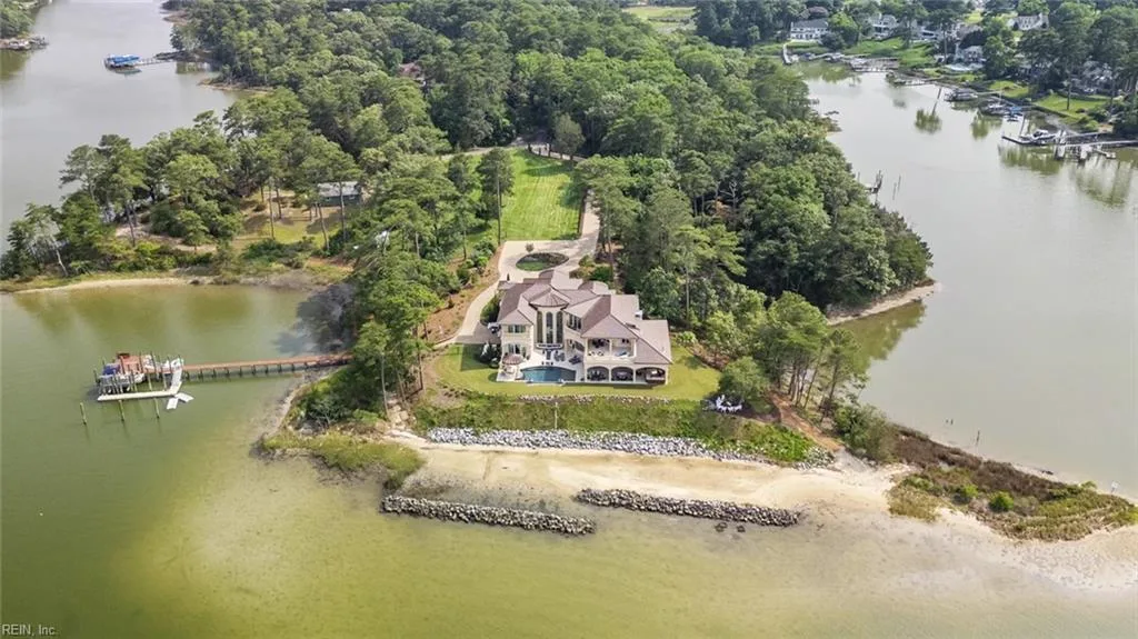 1680 Godfrey LN, VIRGINIABEACH VA 23454